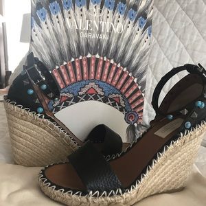 NIB Valentino Black Rockstud Rolling Wedge 36